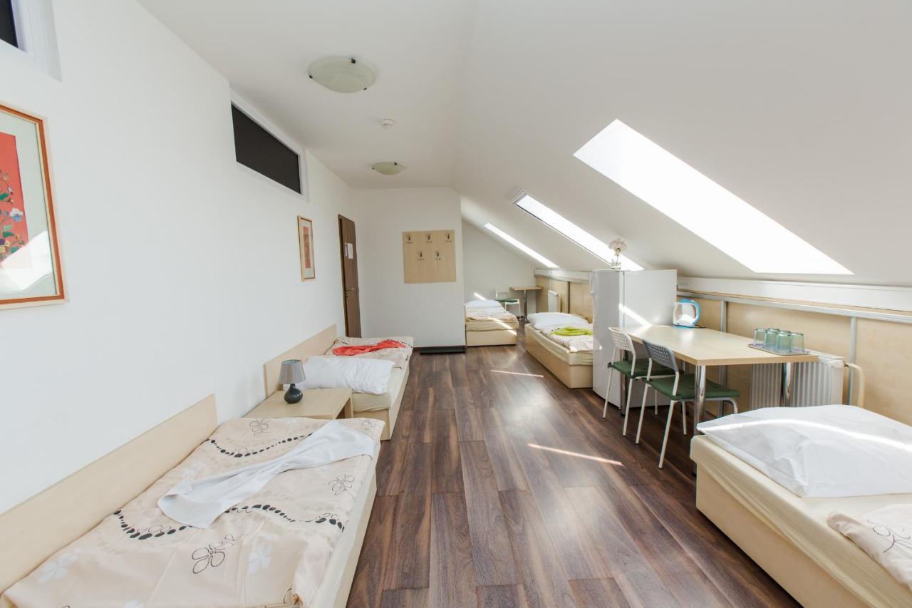 Penzion Hviezda Bratislava Extérieur photo