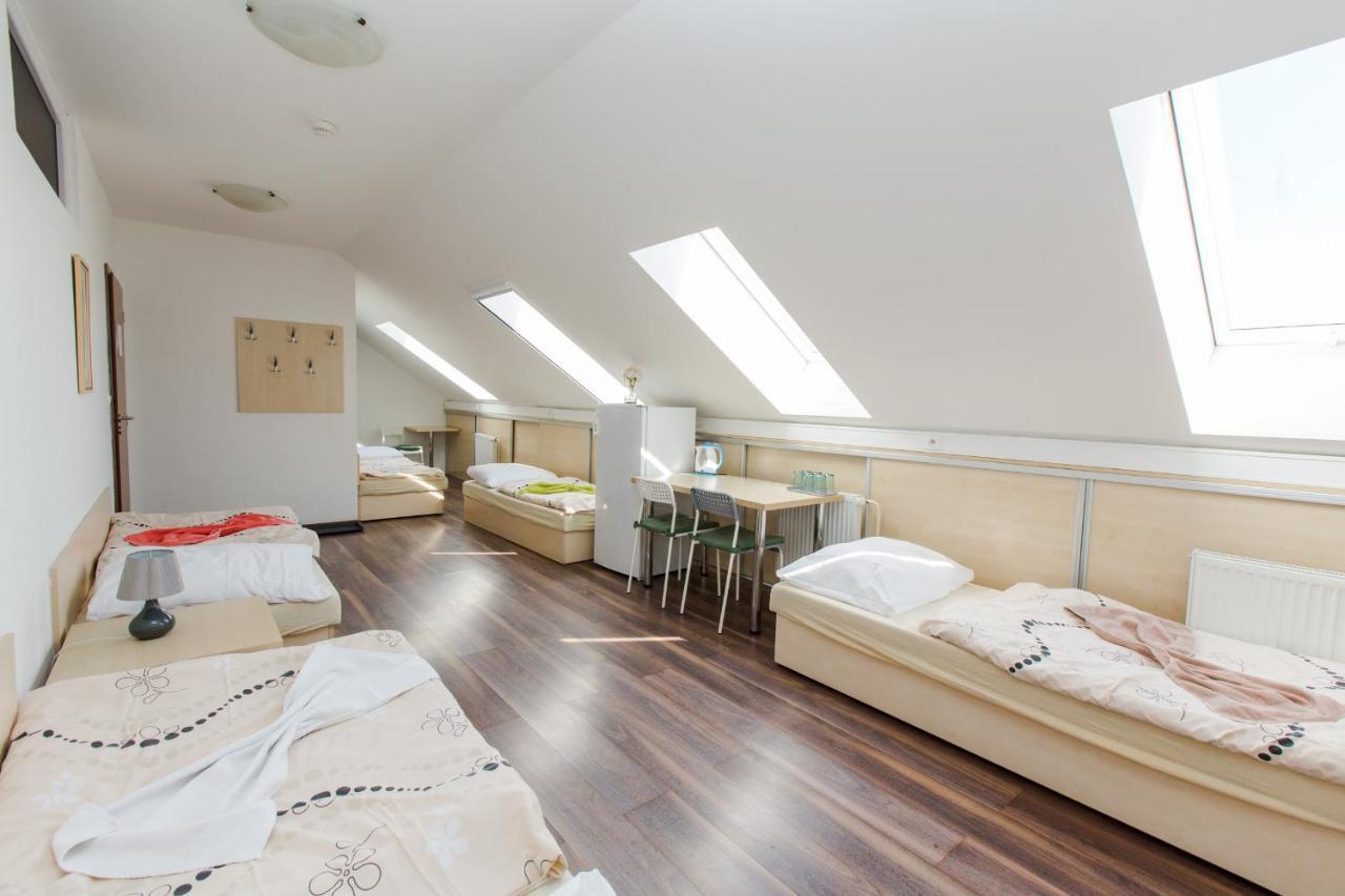 Penzion Hviezda Bratislava Extérieur photo