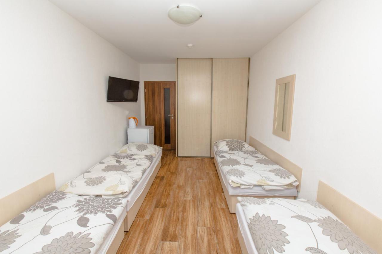 Penzion Hviezda Bratislava Extérieur photo