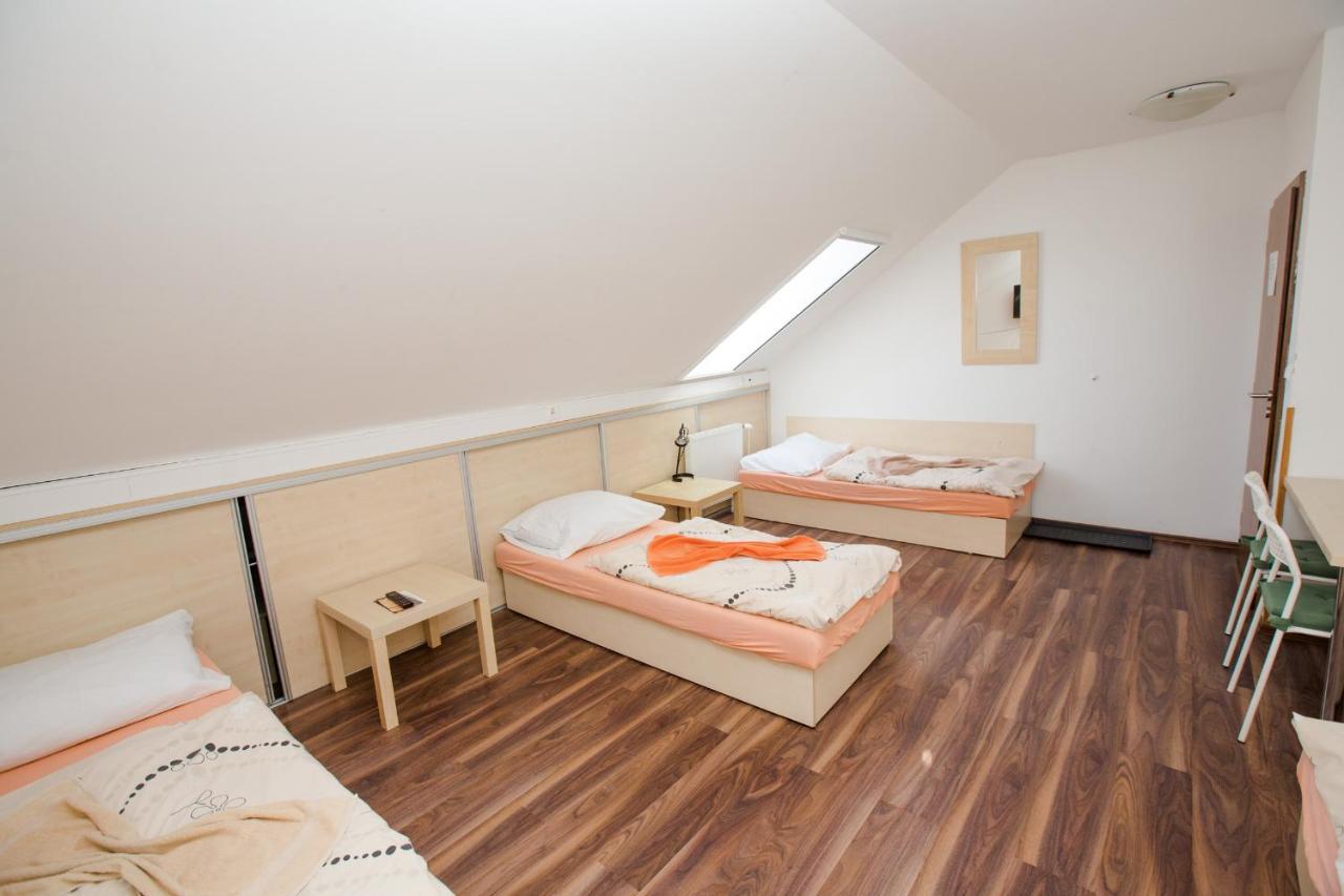 Penzion Hviezda Bratislava Extérieur photo