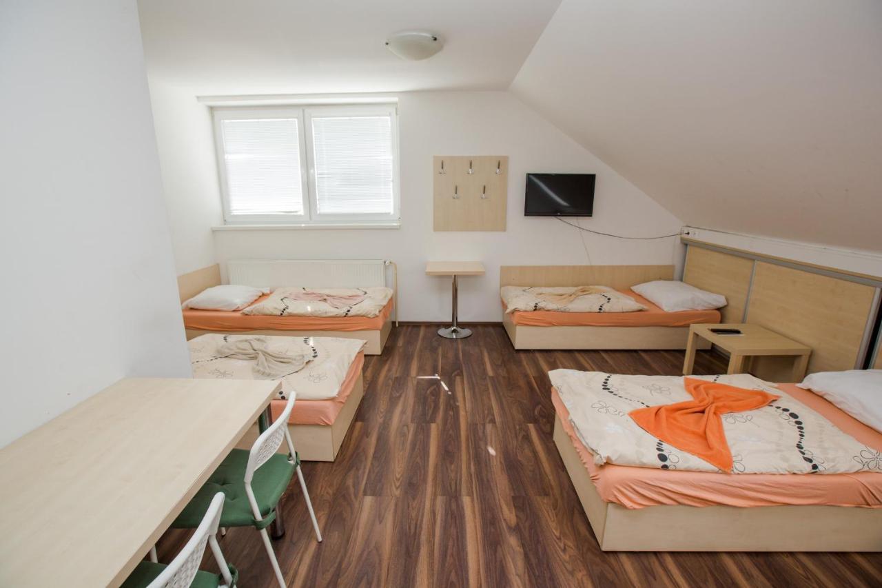 Penzion Hviezda Bratislava Extérieur photo