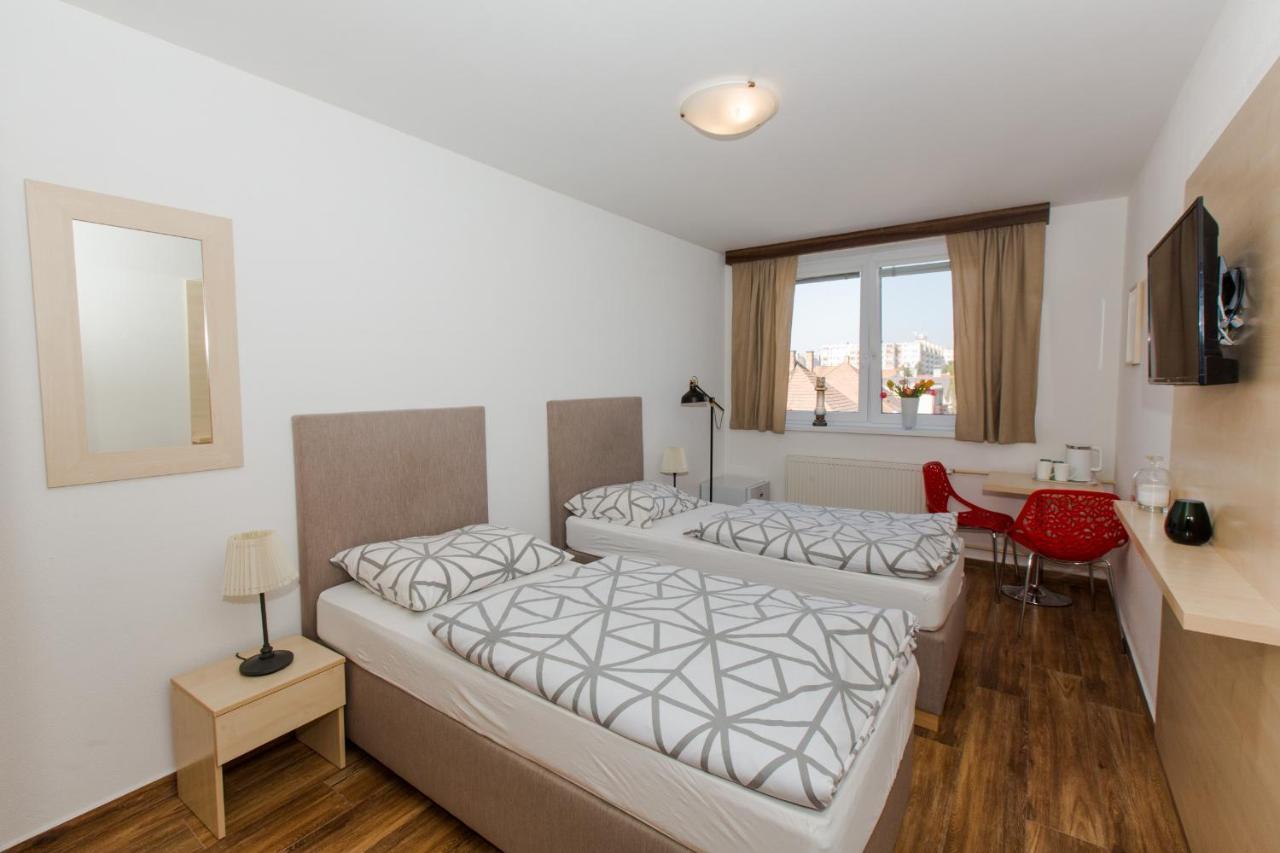 Penzion Hviezda Bratislava Extérieur photo