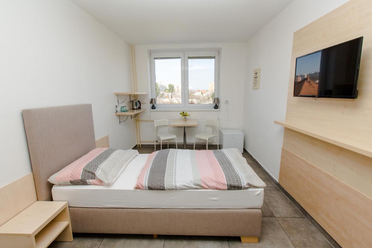 Penzion Hviezda Bratislava Extérieur photo