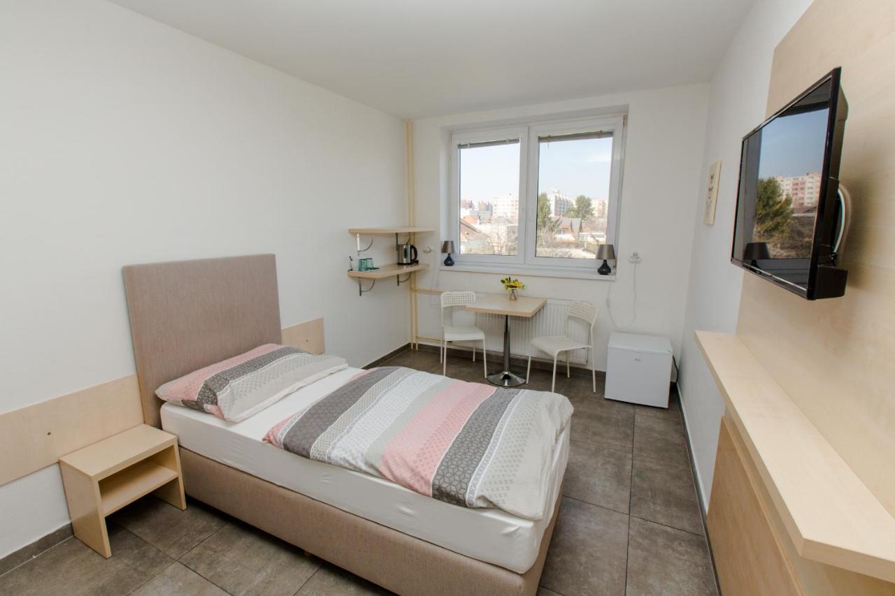 Penzion Hviezda Bratislava Extérieur photo