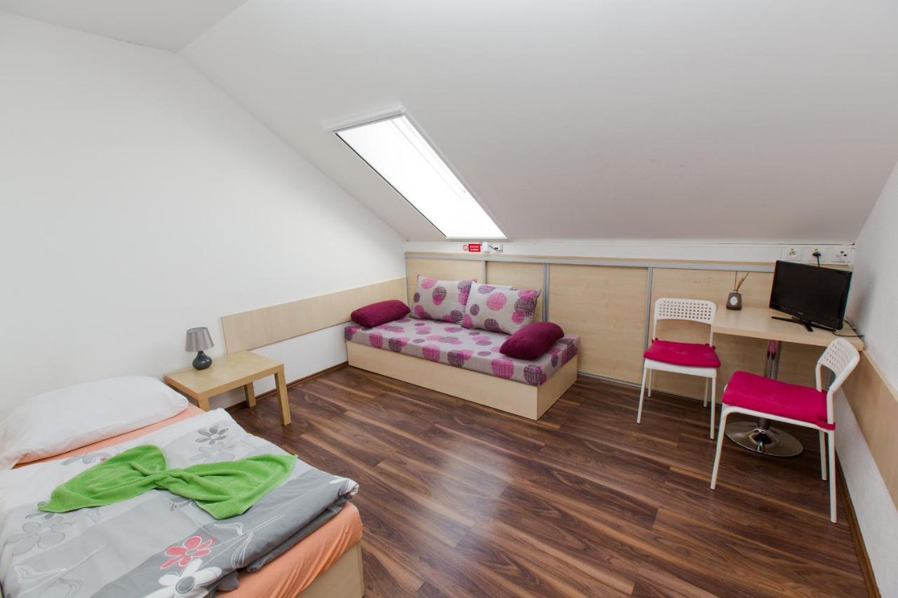 Penzion Hviezda Bratislava Extérieur photo