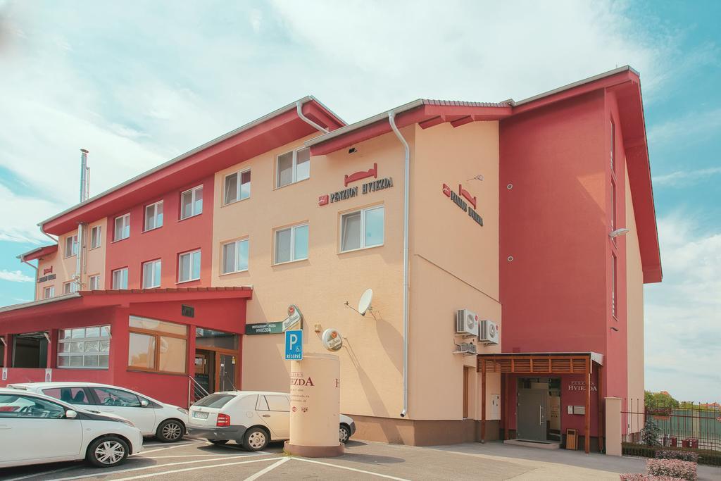 Penzion Hviezda Bratislava Extérieur photo